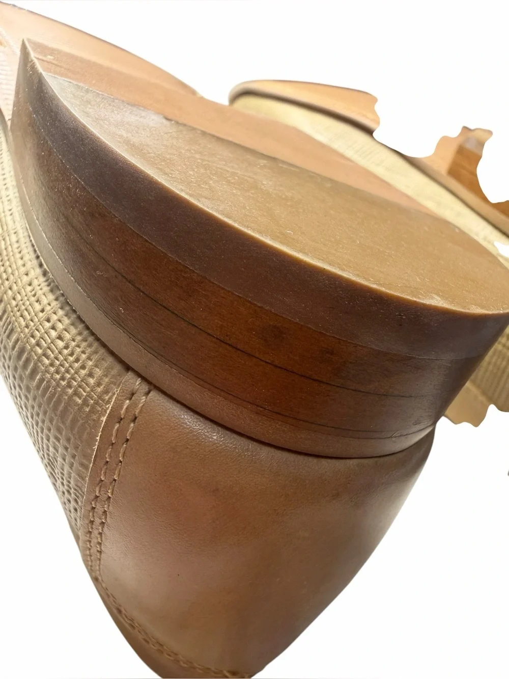 Donald Pliner Ted Loafer tan and golf hardware size 13M NEW
